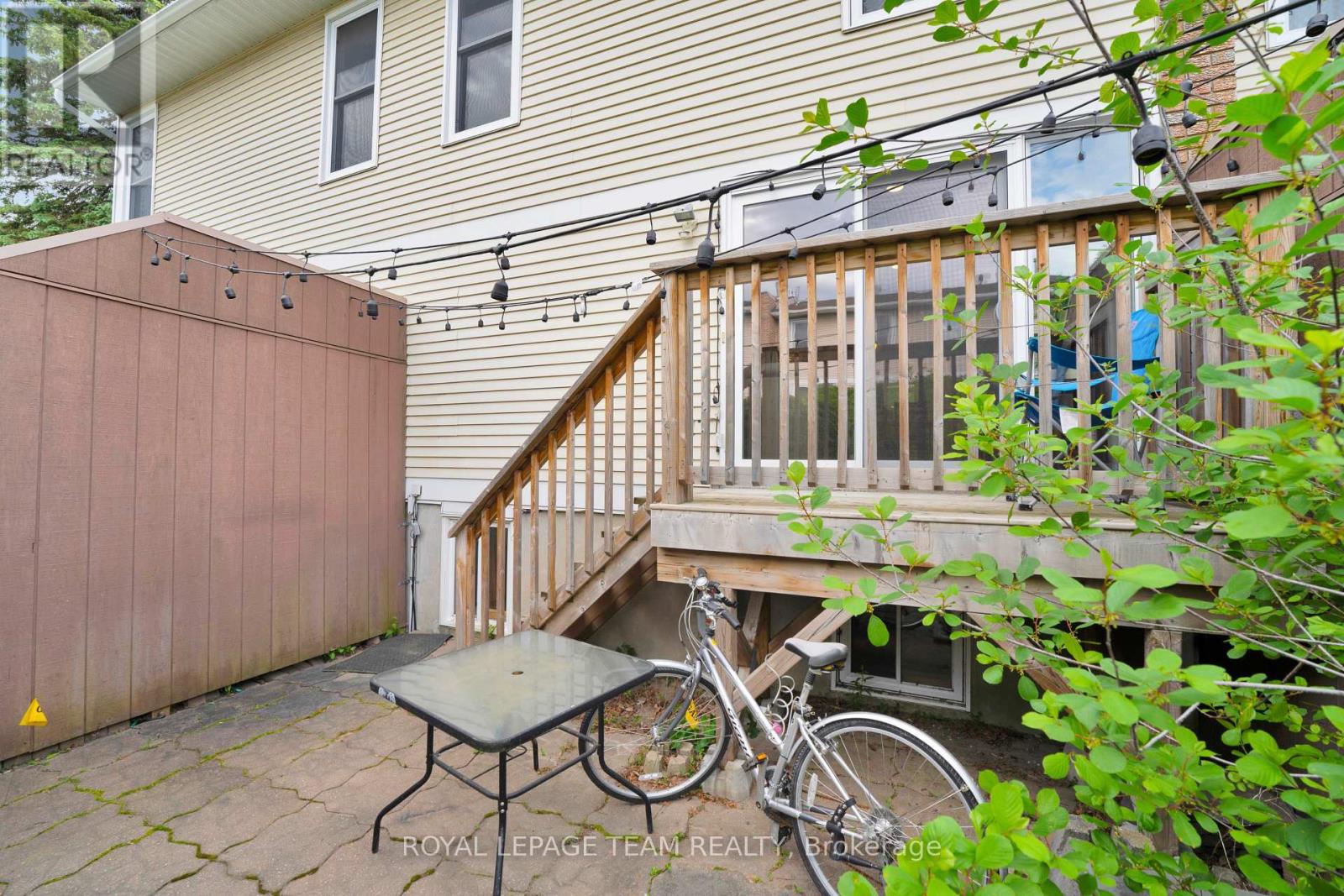 282 DALEHURST DRIVE - 32
