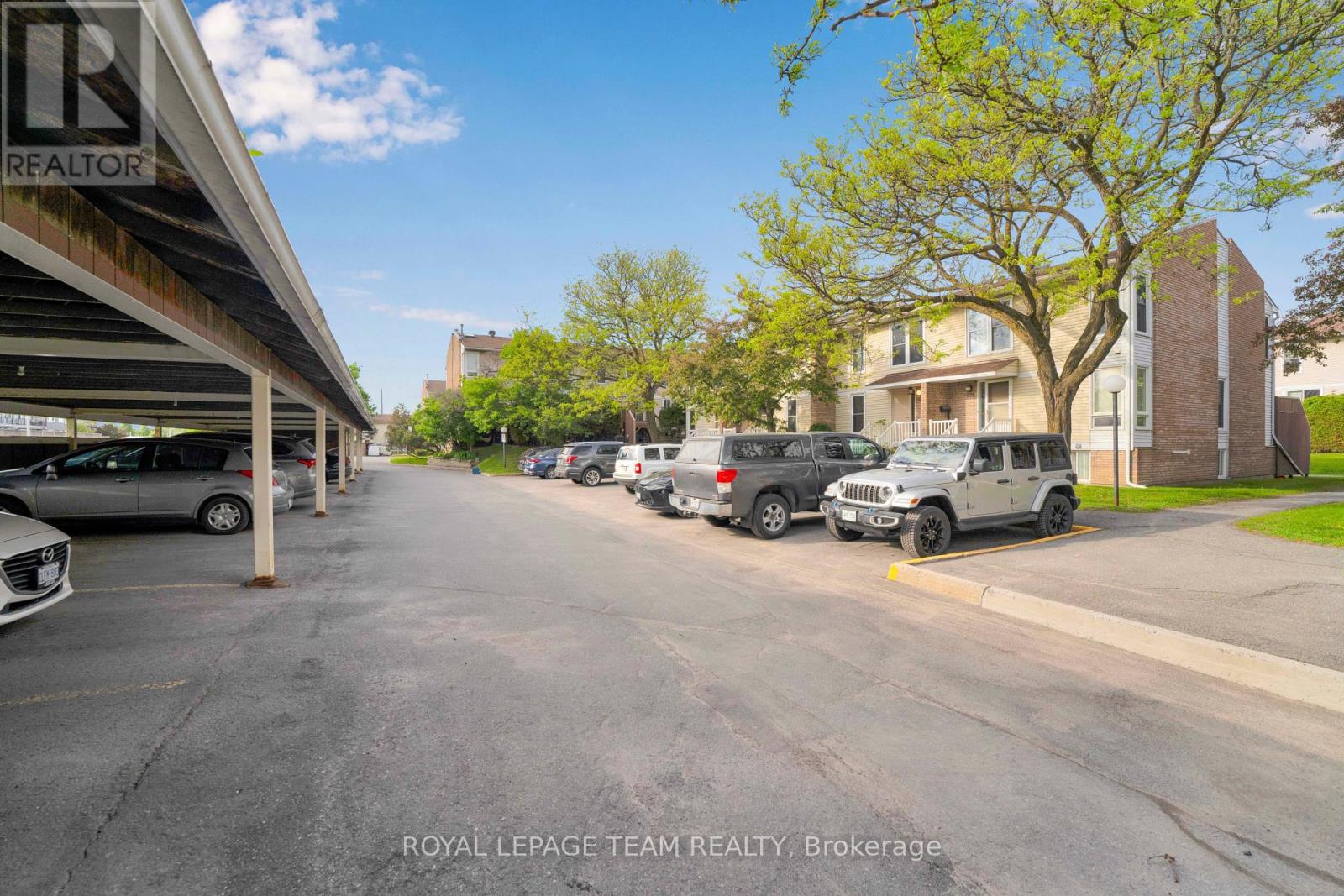 282 DALEHURST DRIVE - 35