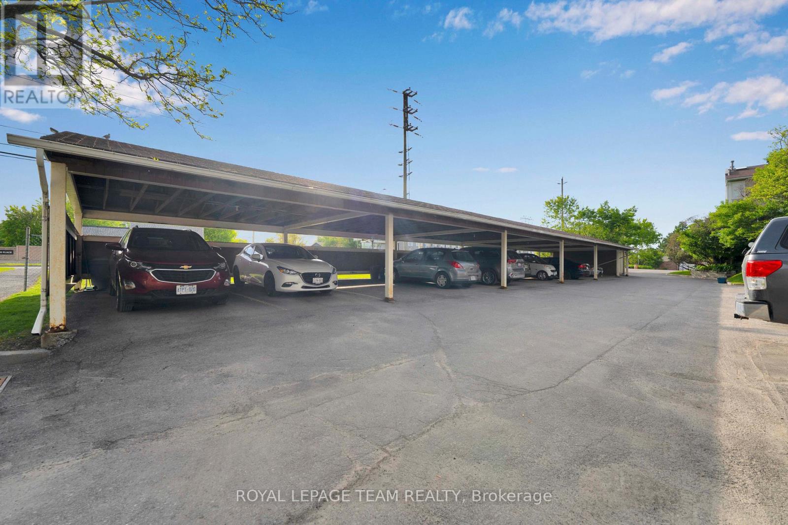282 DALEHURST DRIVE - 36