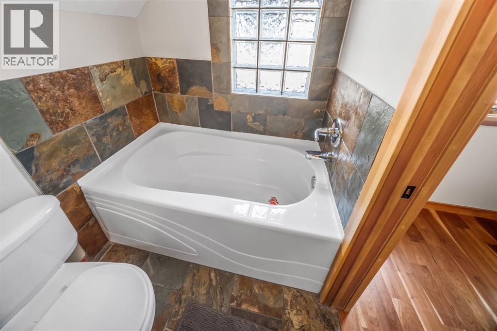 #4 813 5th Street - 28