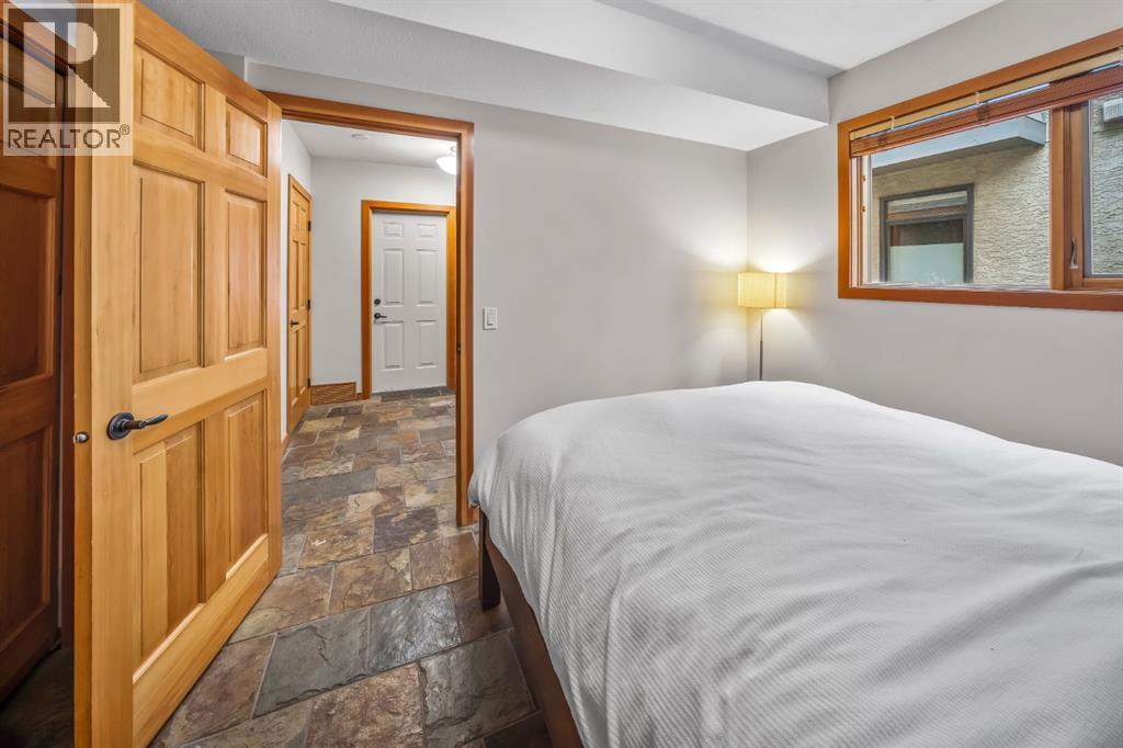 #4 813 5th Street - 37