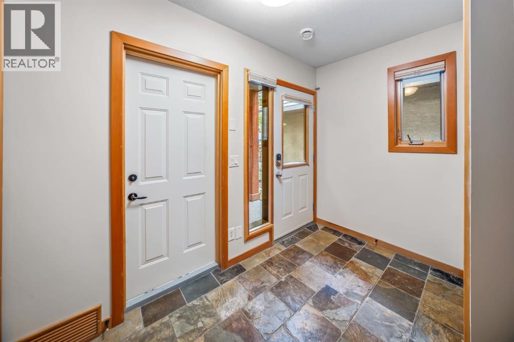 #4 813 5th Street - 34
