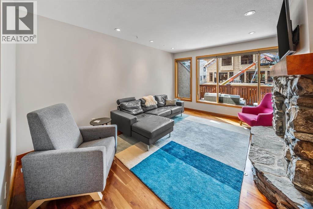 #4 813 5th Street - 5