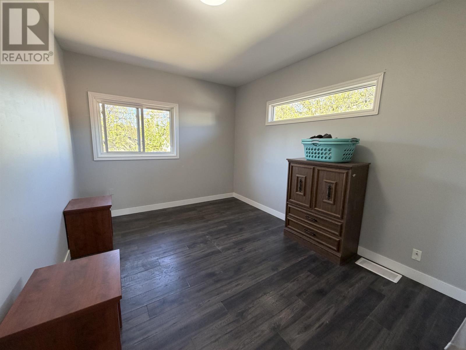 1113 Walsh ST - 10