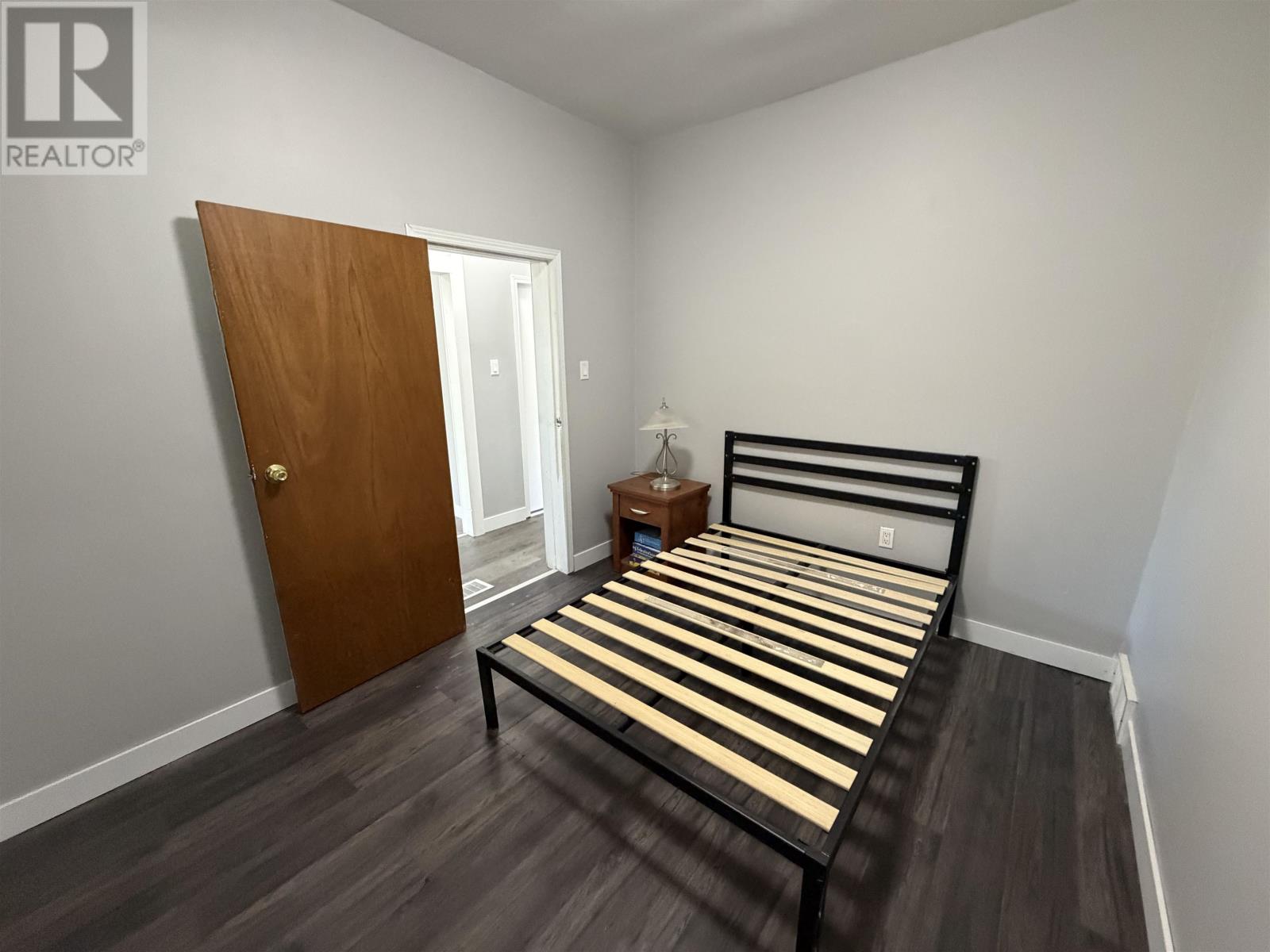1113 Walsh ST - 11