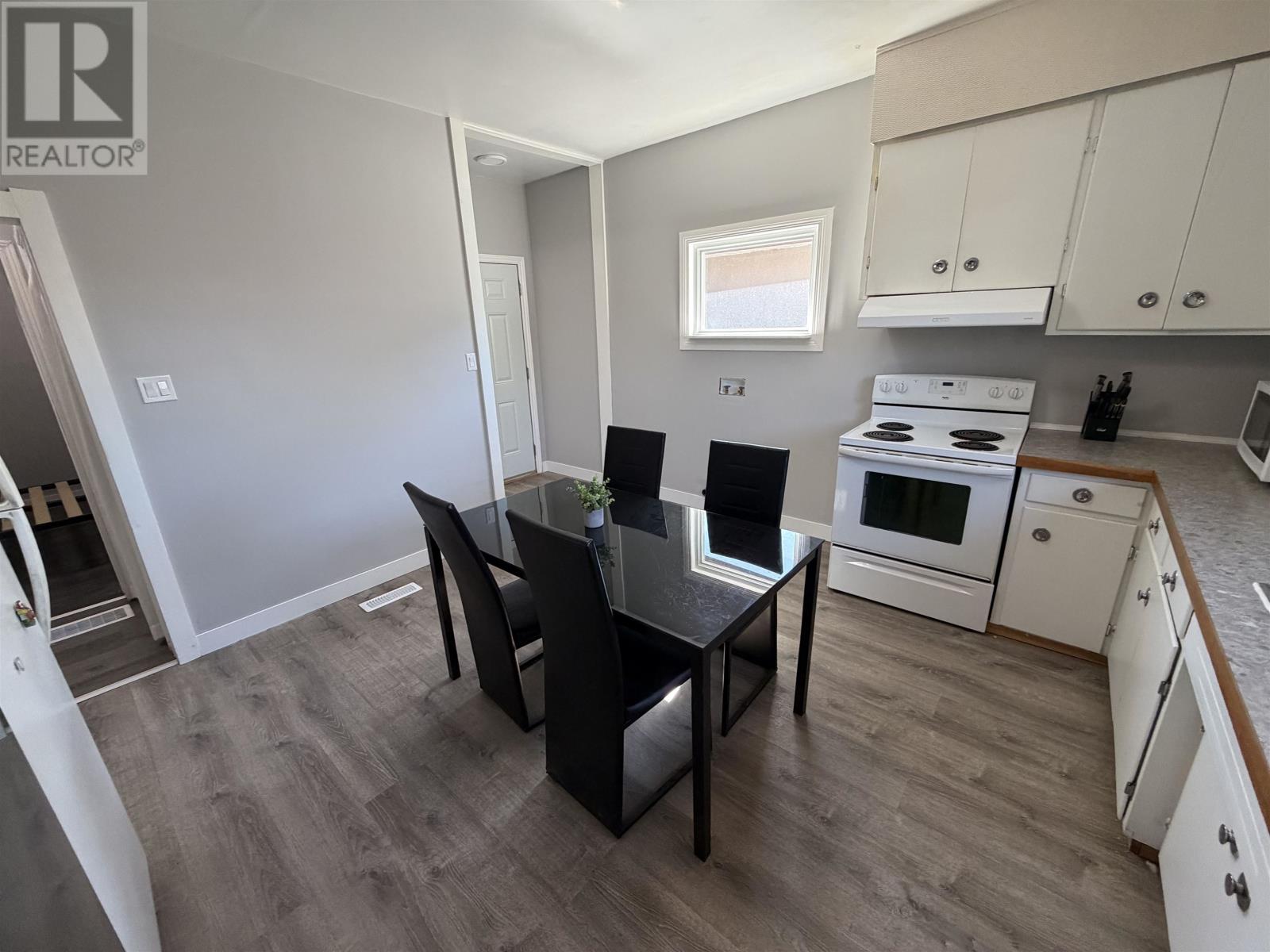 1113 Walsh ST - 14