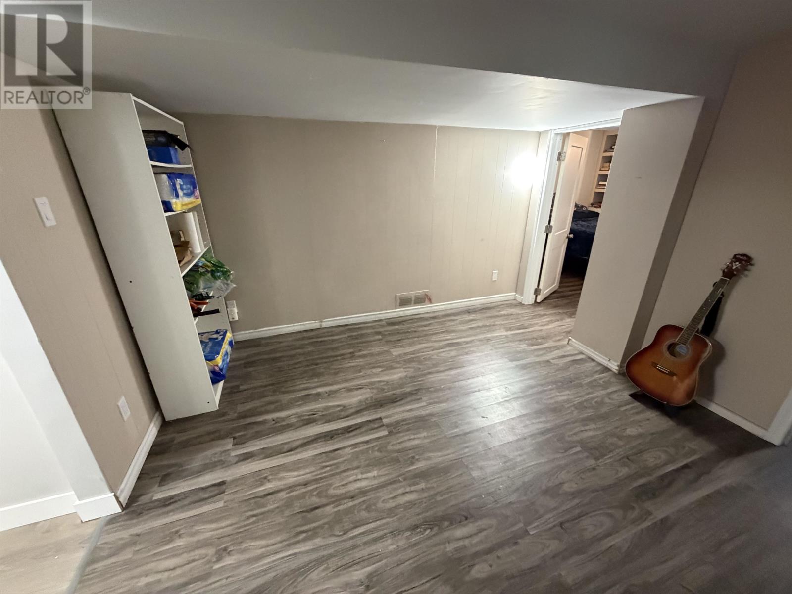 1113 Walsh ST - 17