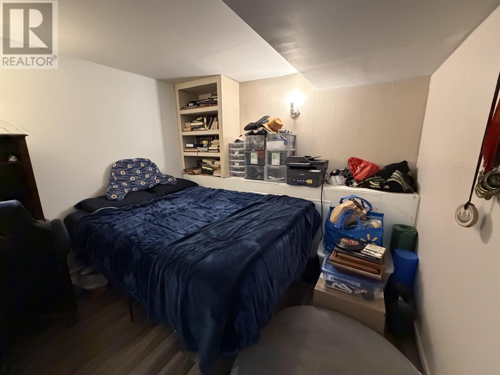 1113 Walsh ST - 19