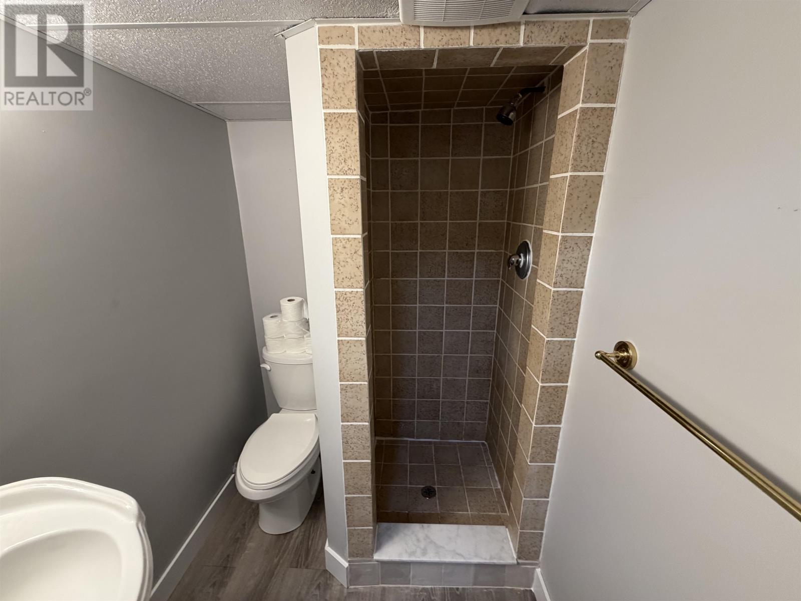 1113 Walsh ST - 29