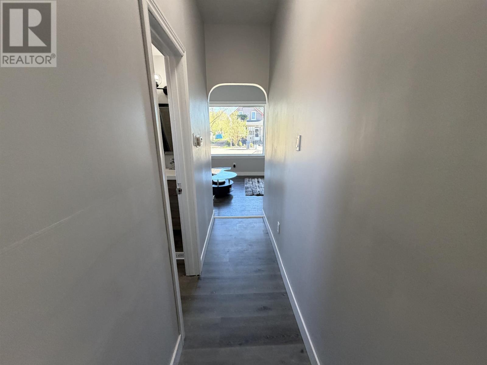 1113 Walsh ST - 8