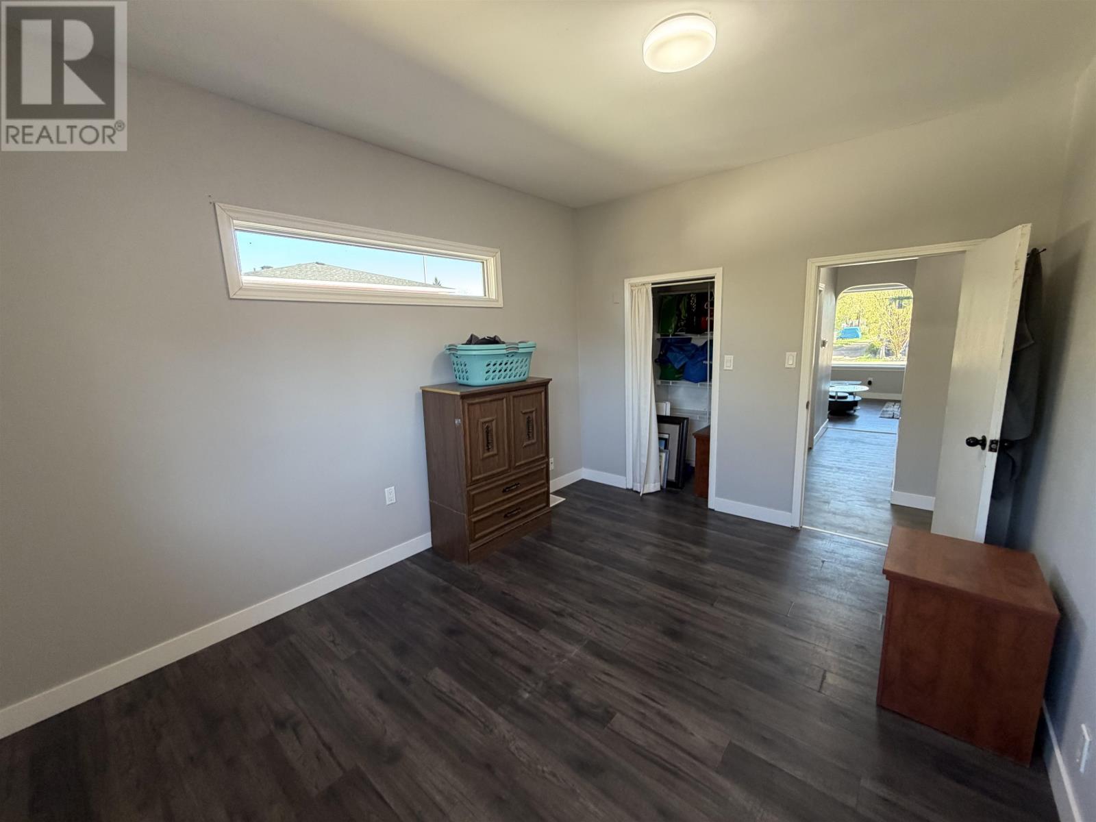 1113 Walsh ST - 9