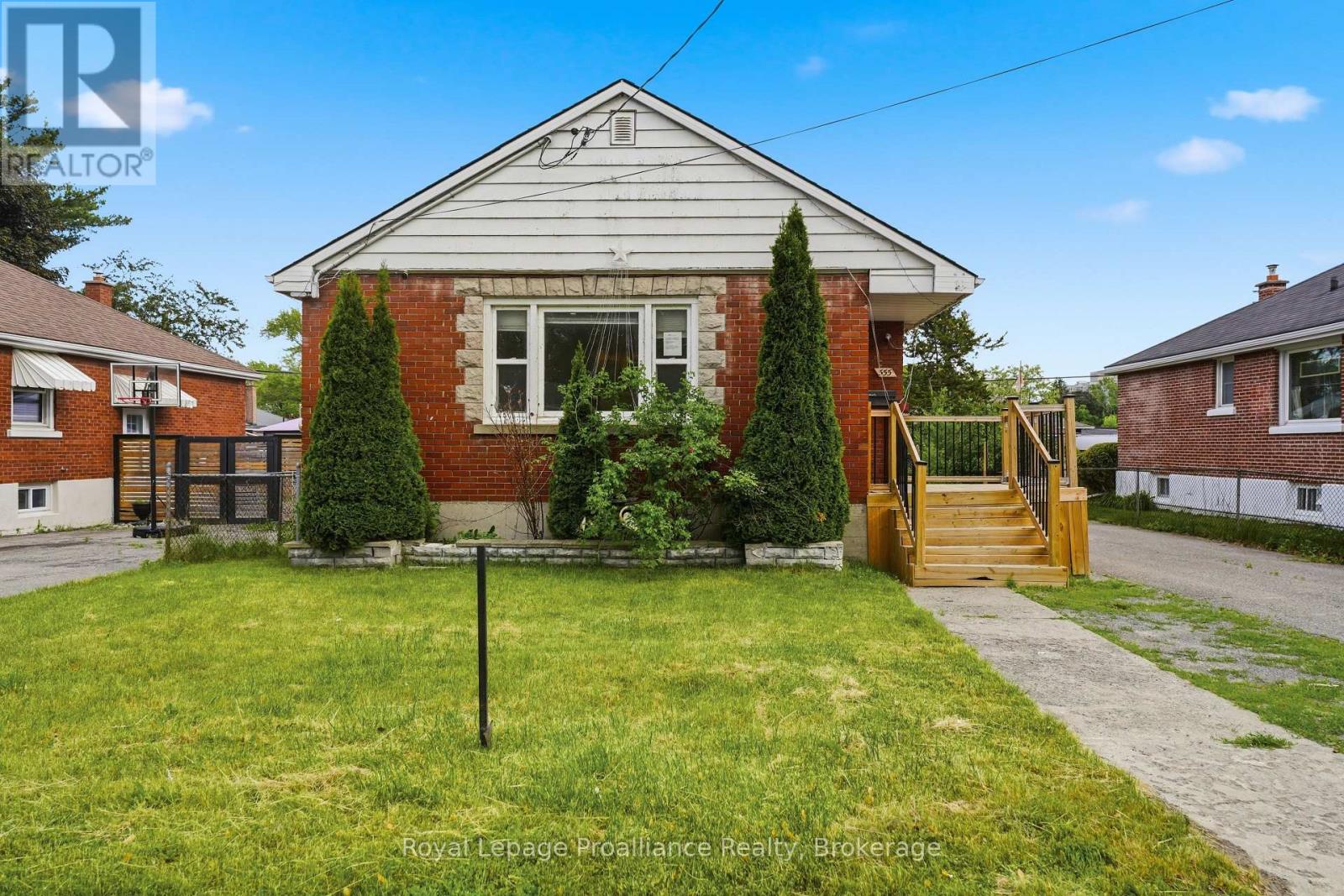 355 BRIDGE STREET E - 1