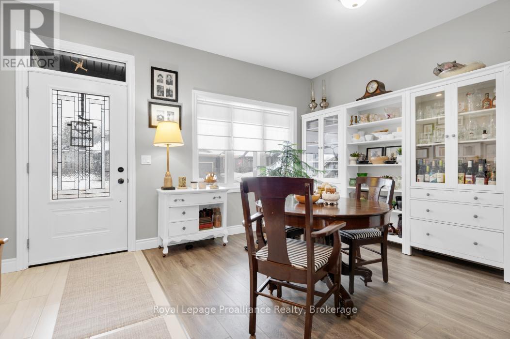49 REDWOOD DRIVE - 5