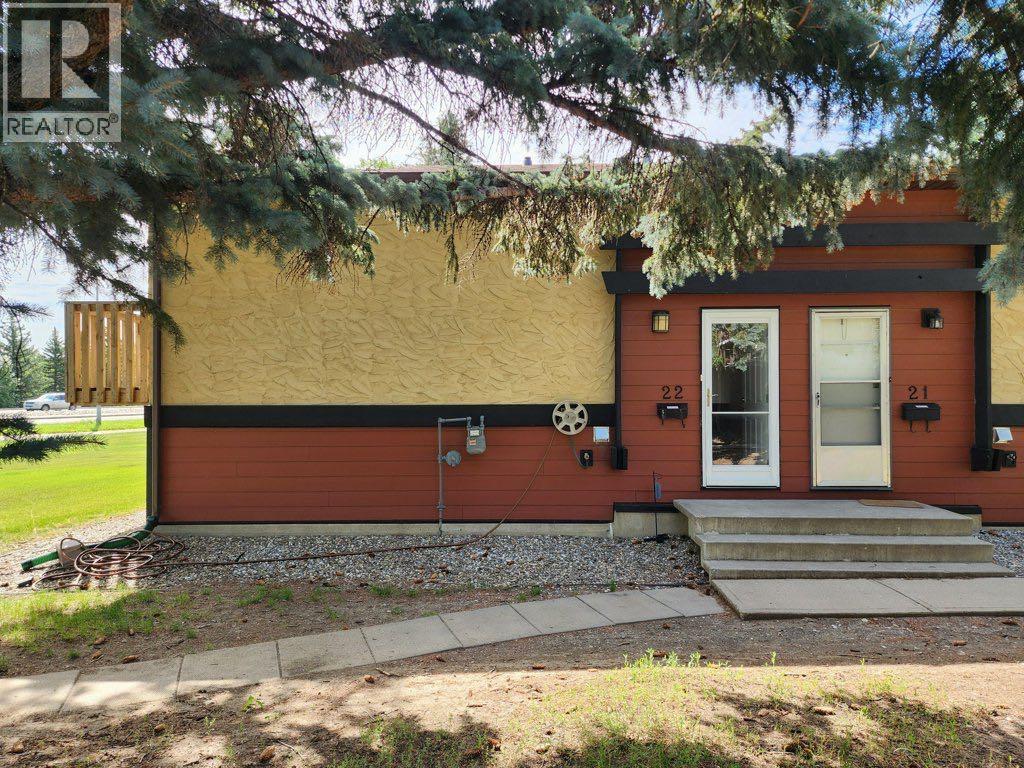 #22 5 Acadia Road W - 2