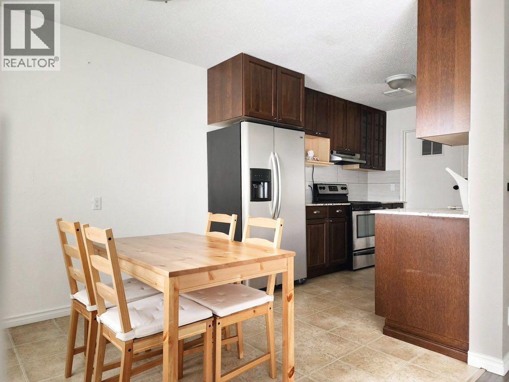 #22 5 Acadia Road W - 7