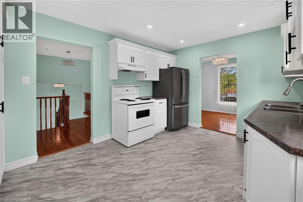 186 GLENMOR Drive - 11