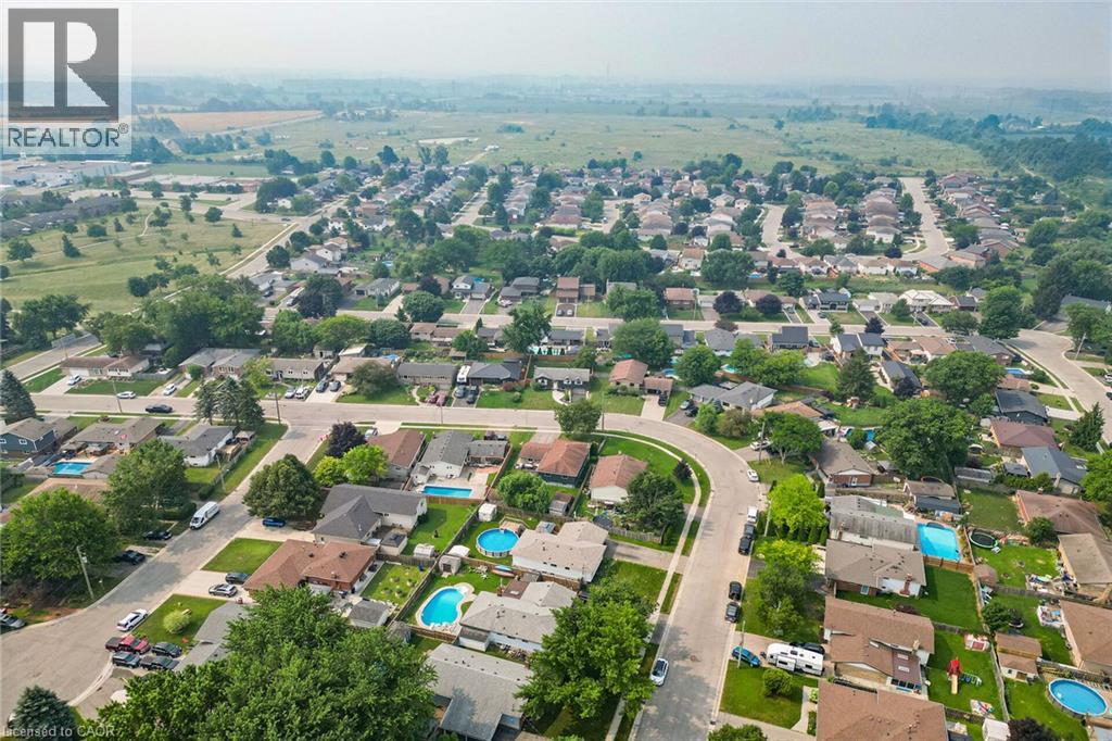 186 GLENMOR Drive - 39