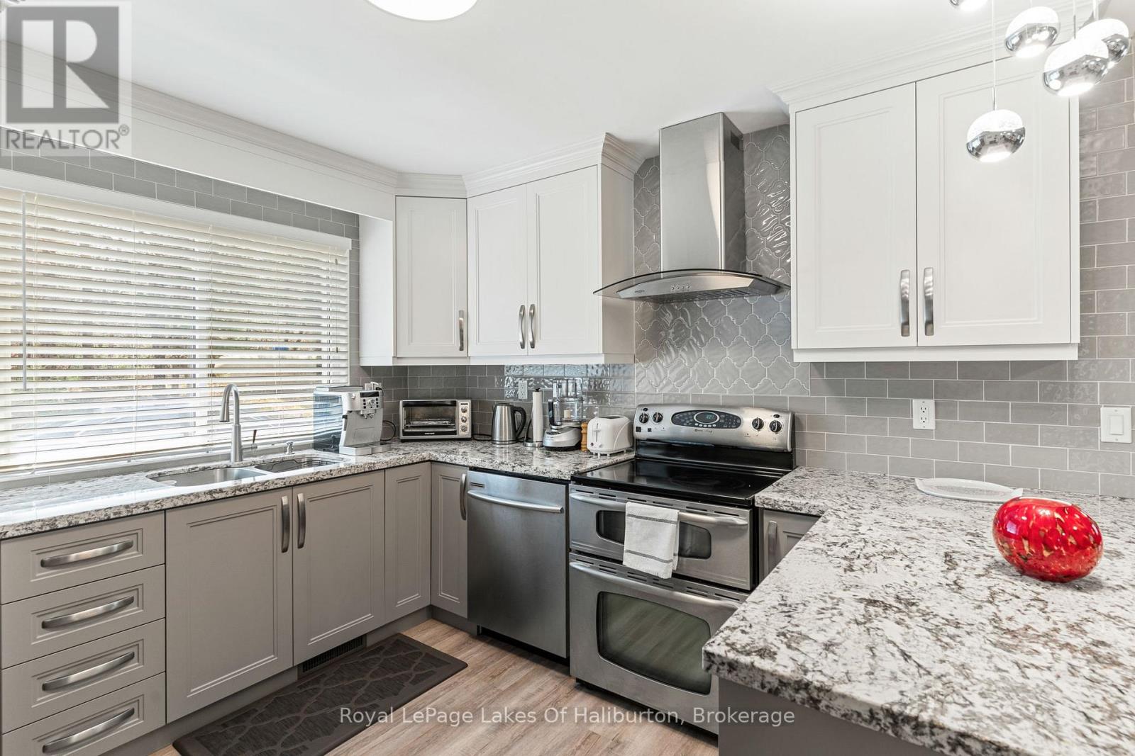 1033 BAYBERRY LANE - 14