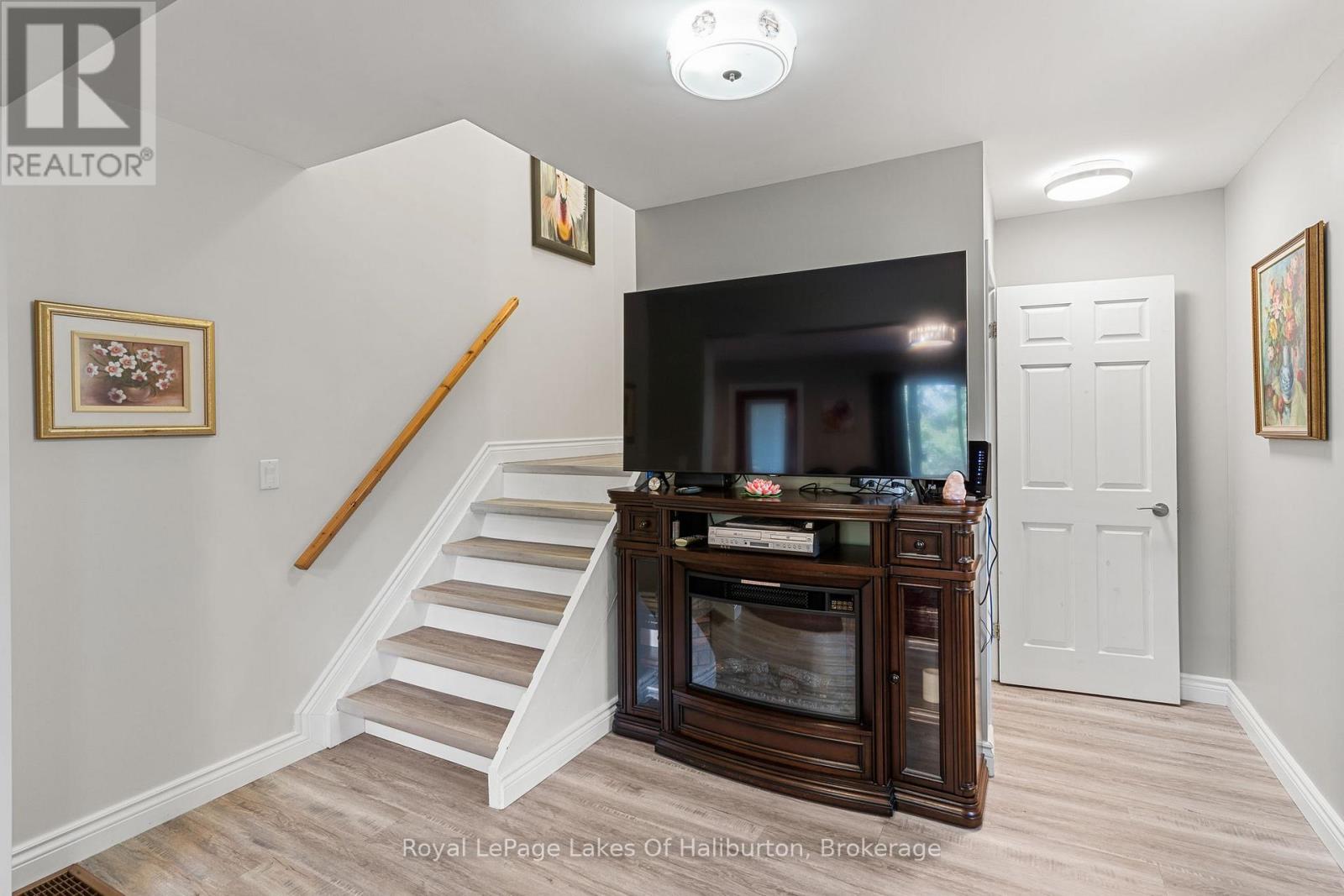 1033 BAYBERRY LANE - 18