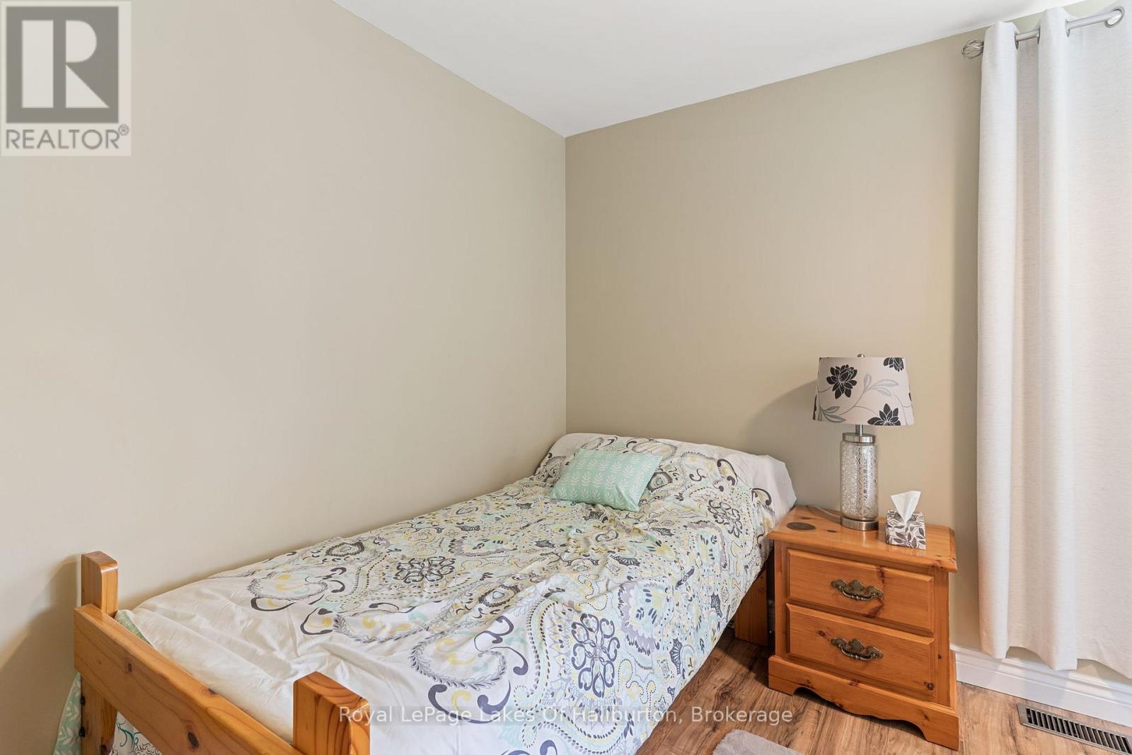 1033 BAYBERRY LANE - 23