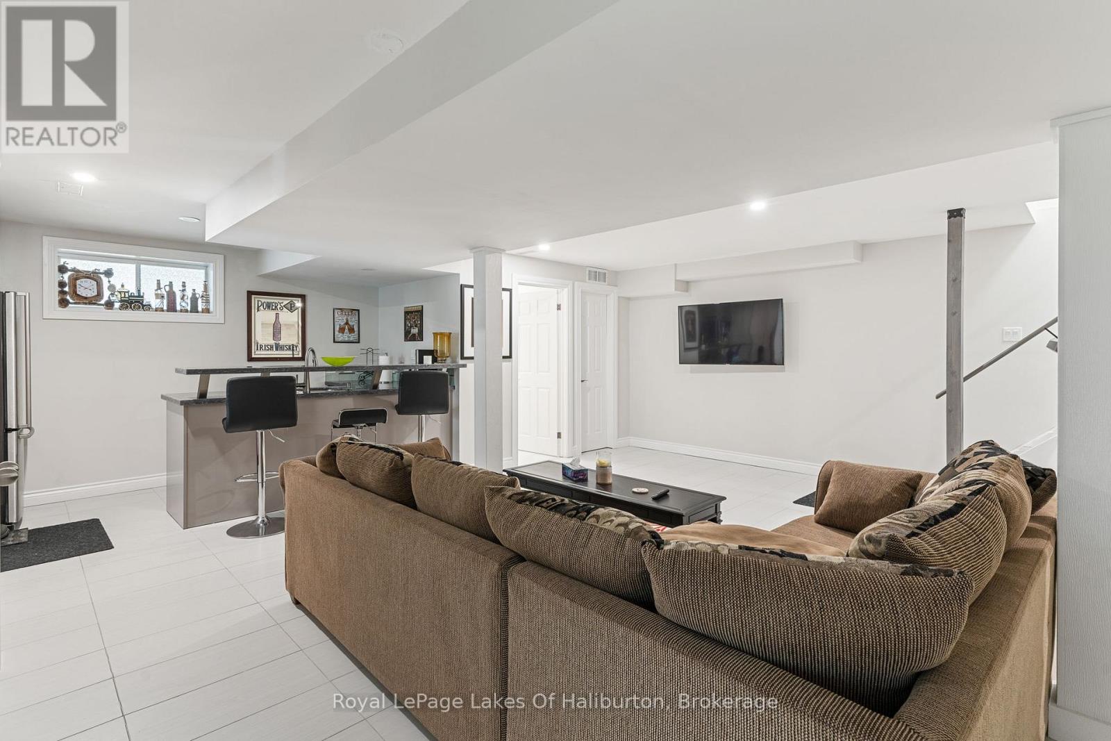 1033 BAYBERRY LANE - 28