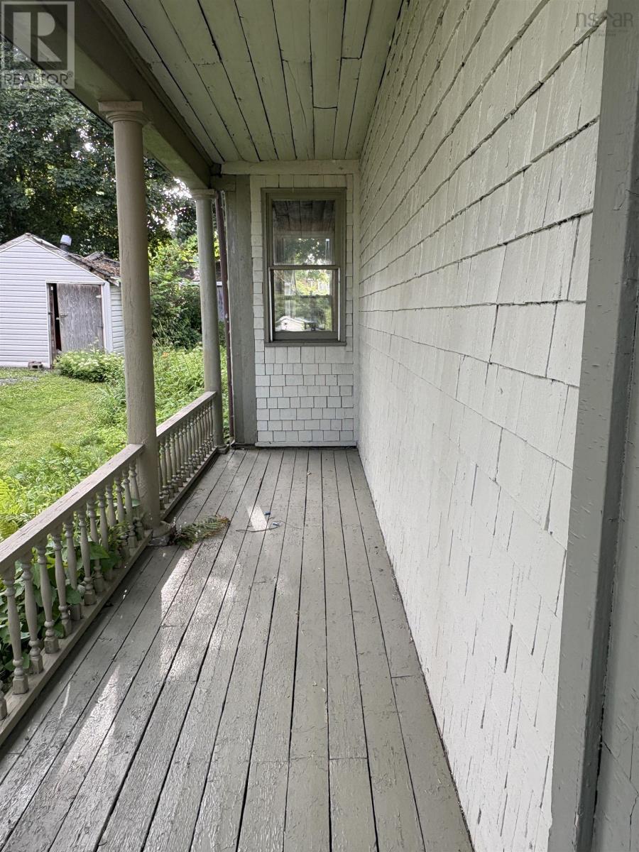 130 MacKay Street - 12
