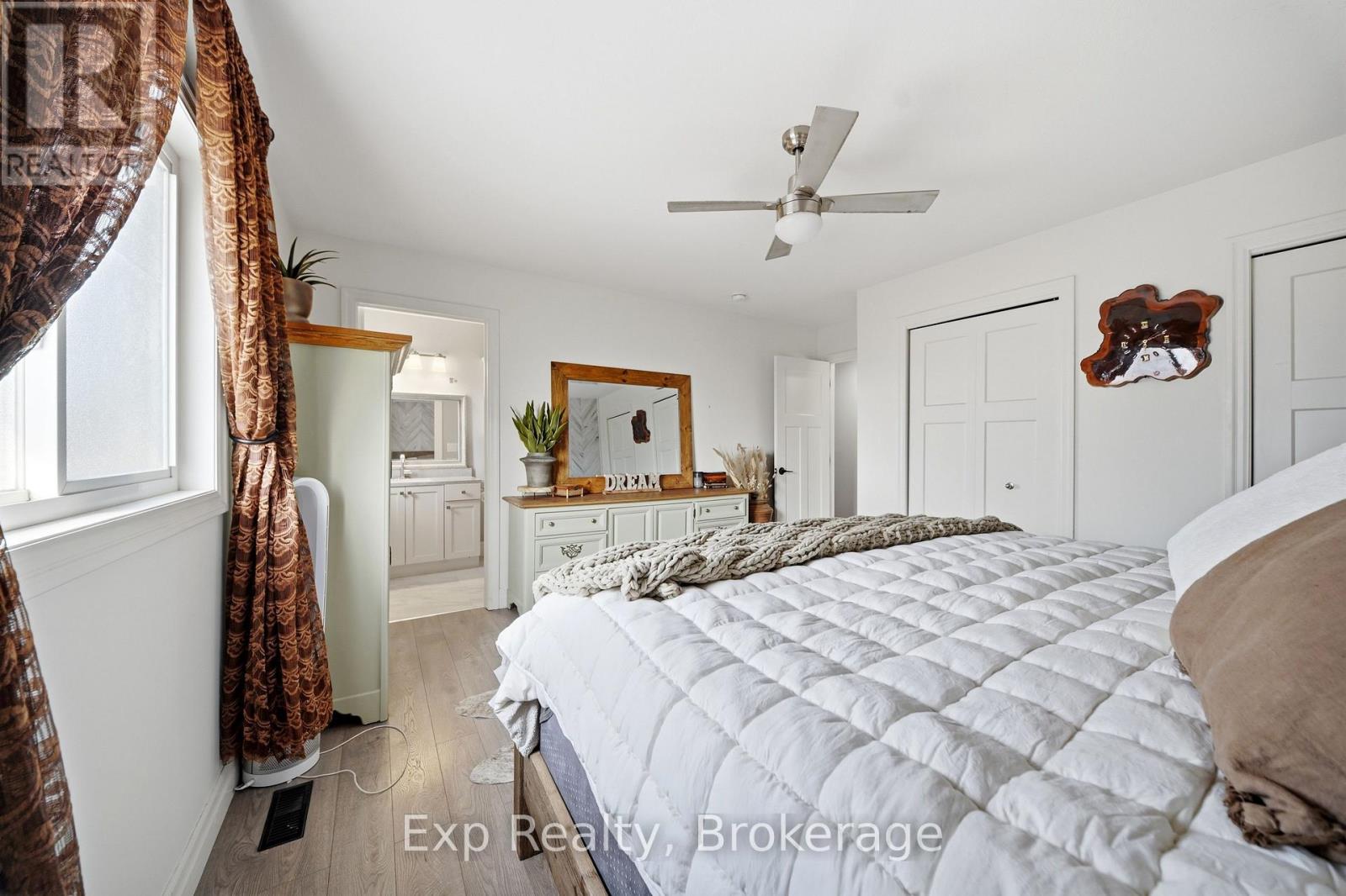 7 TESSA BOULEVARD - Image 22
