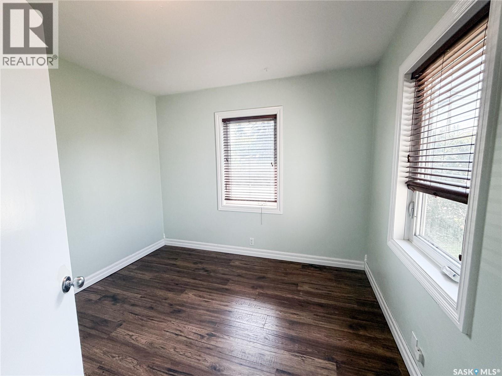 420 1st STREET W - Image 11