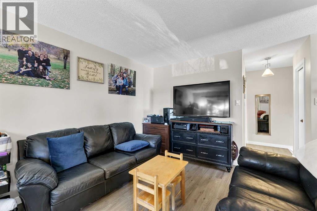 105 Broadway Avenue E - 9