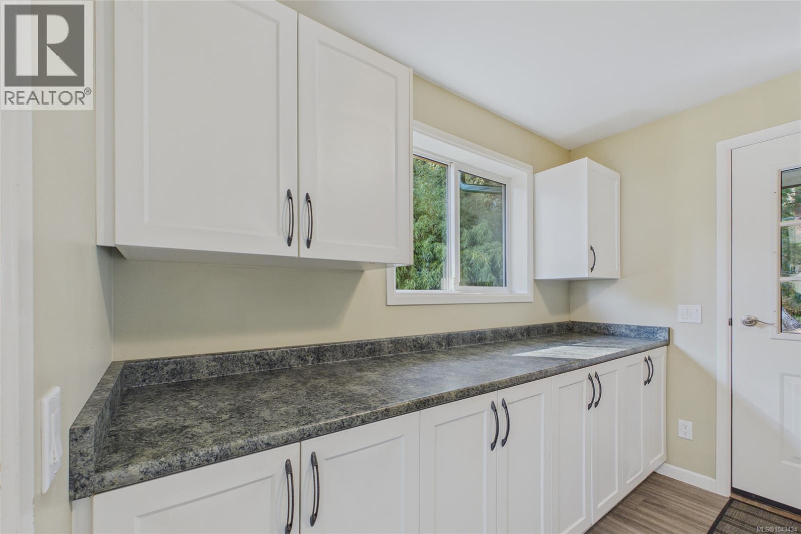 1361 Bodington Rd - 46