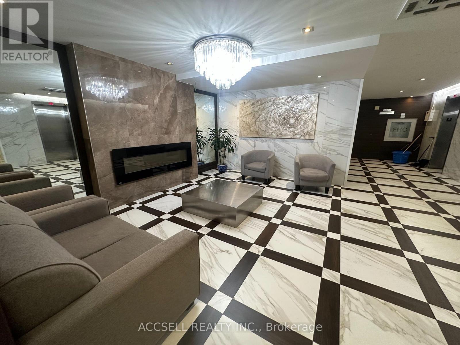 #1109 100 WINGARDEN COURT - 15