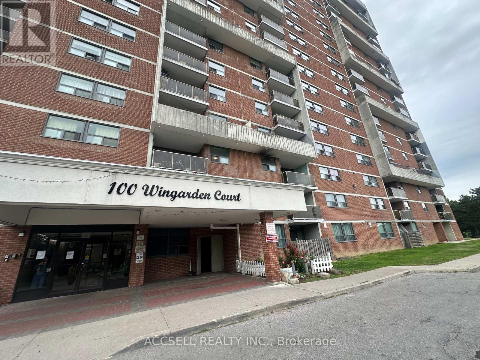 #1109 100 WINGARDEN COURT - 16