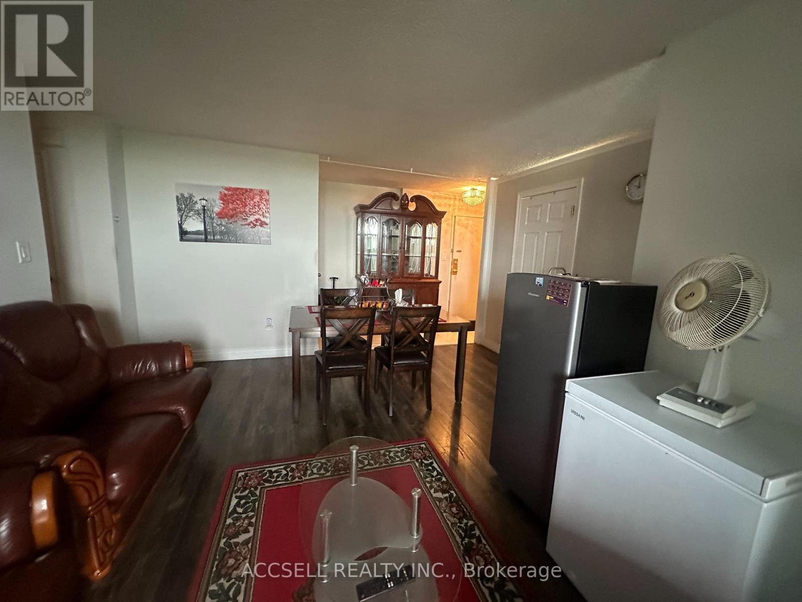 #1109 100 WINGARDEN COURT - 6