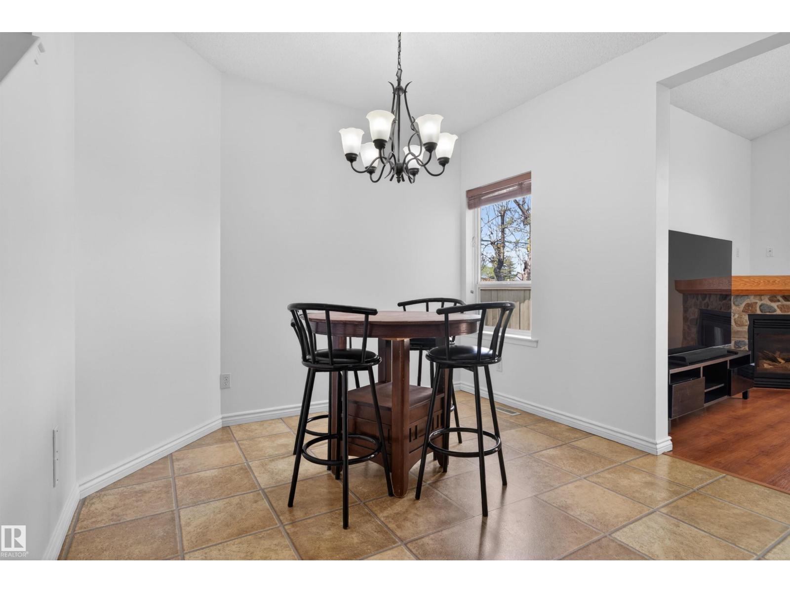 9014 166 AV NW - 11