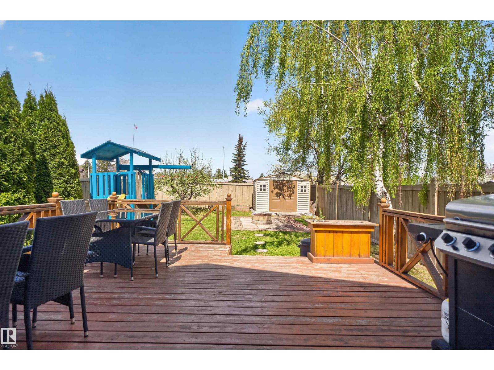 9014 166 AV NW - 37