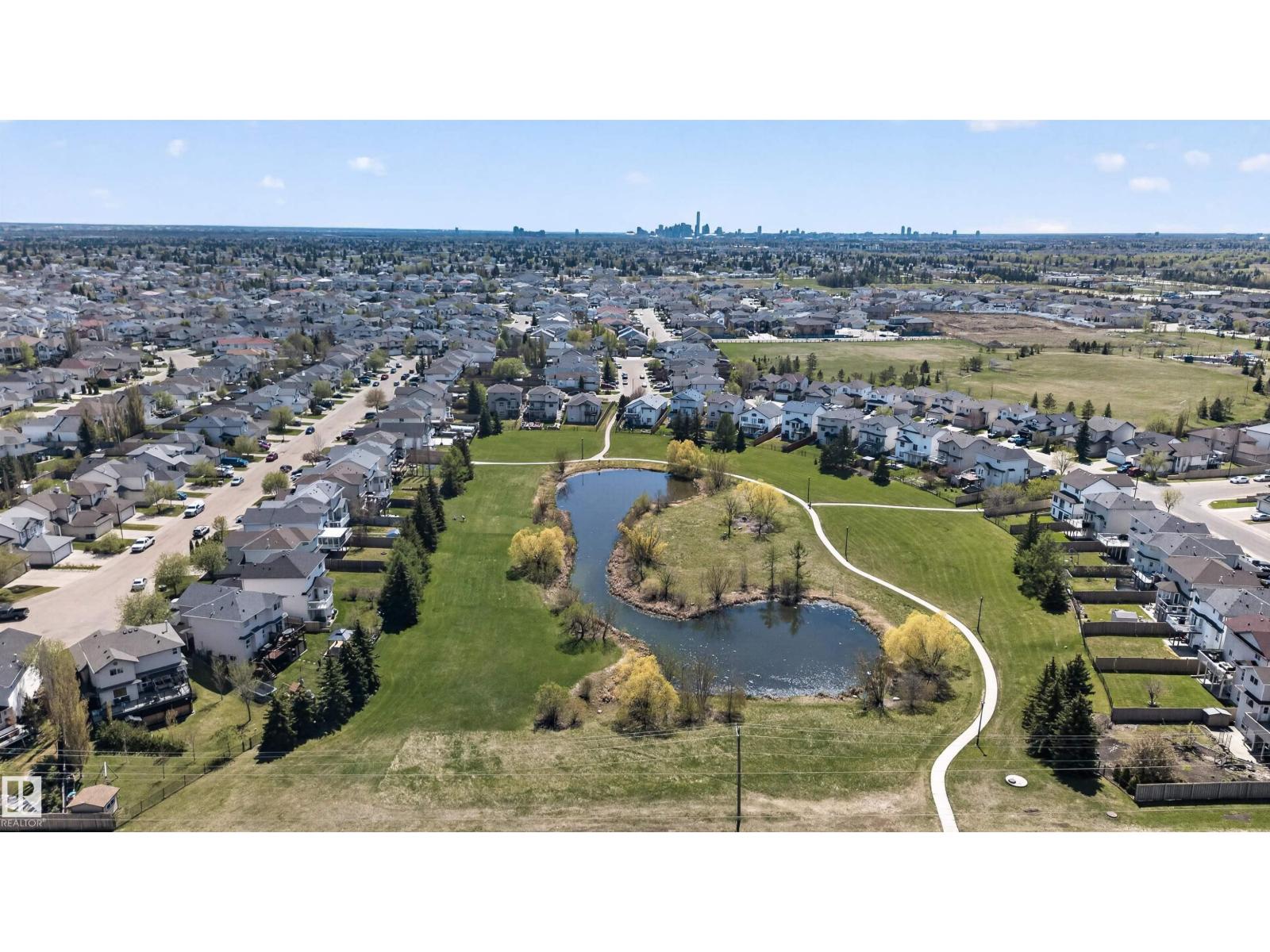 9014 166 AV NW - 46