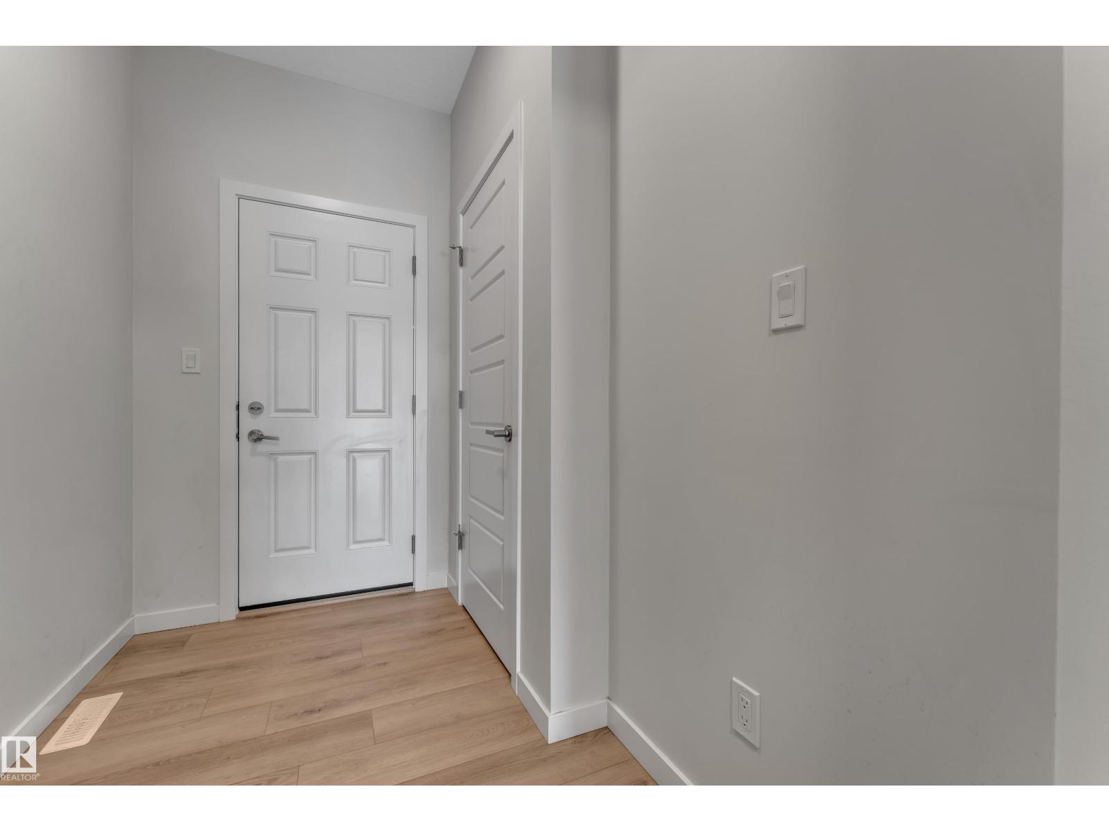 4855 HAWTHORN BN SW - 11