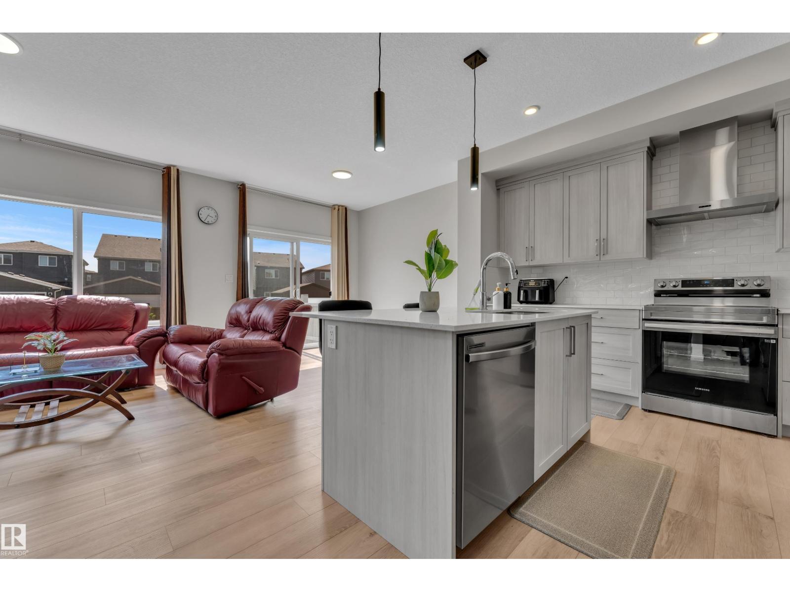 4855 HAWTHORN BN SW - 17