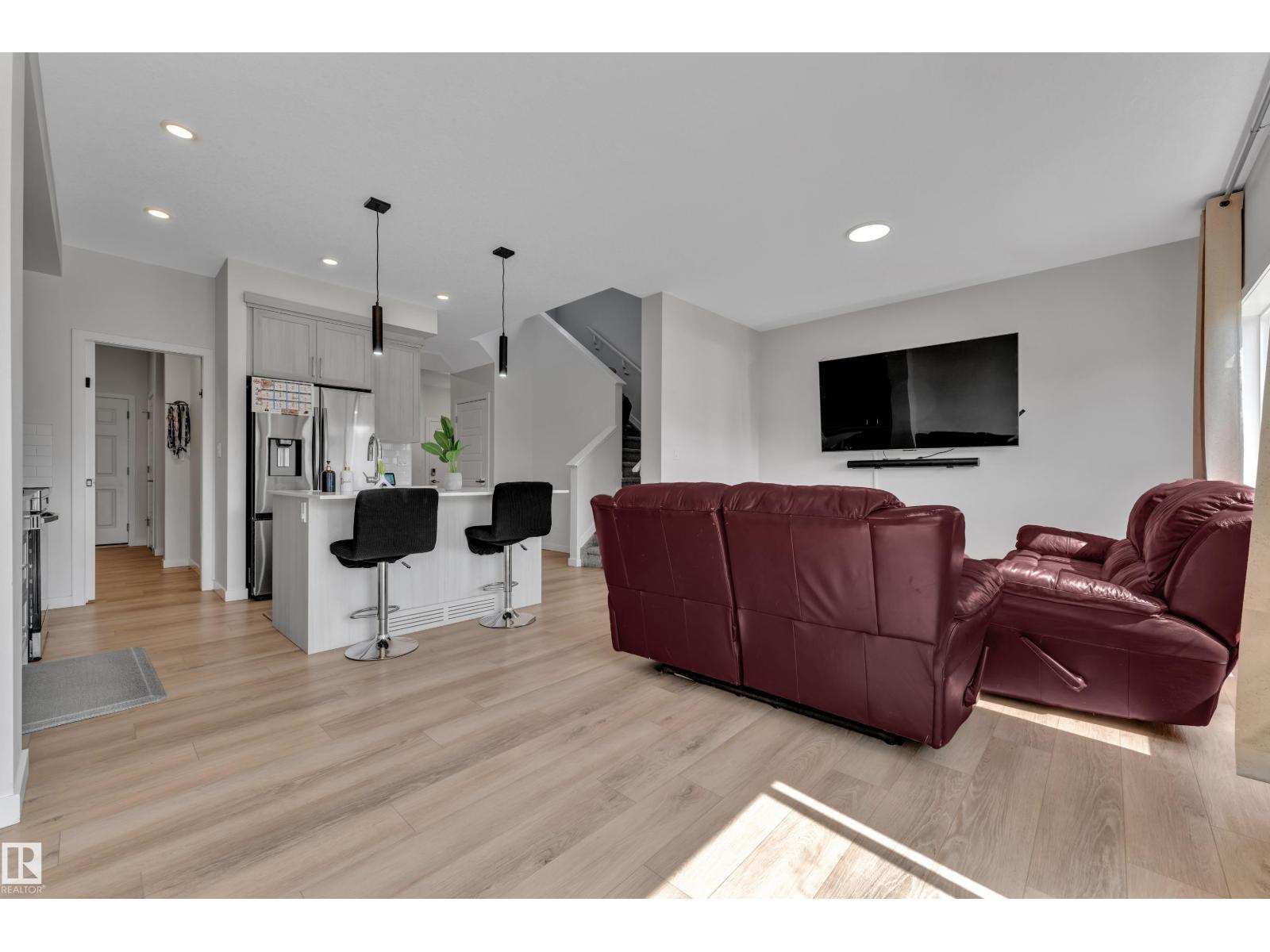 4855 HAWTHORN BN SW - 18