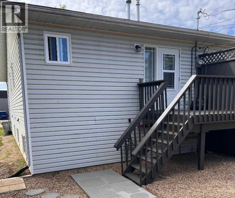 4908 54 Avenue - 35