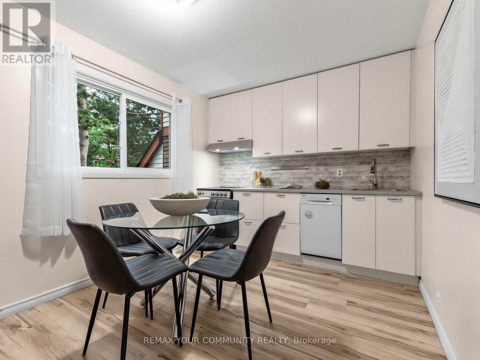 88 DANA CRESCENT - 12