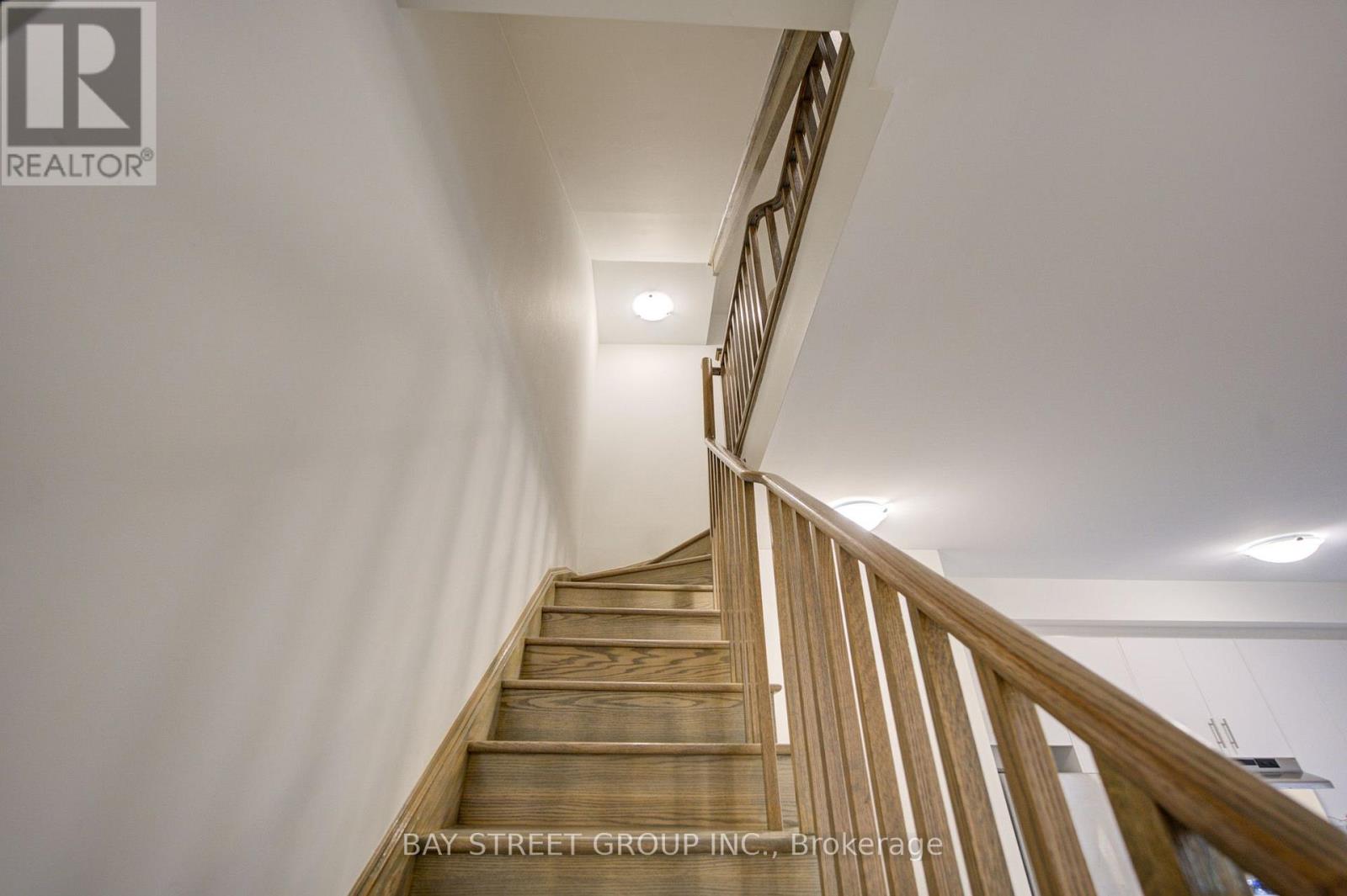 7 SCHMIDT LANE - 25