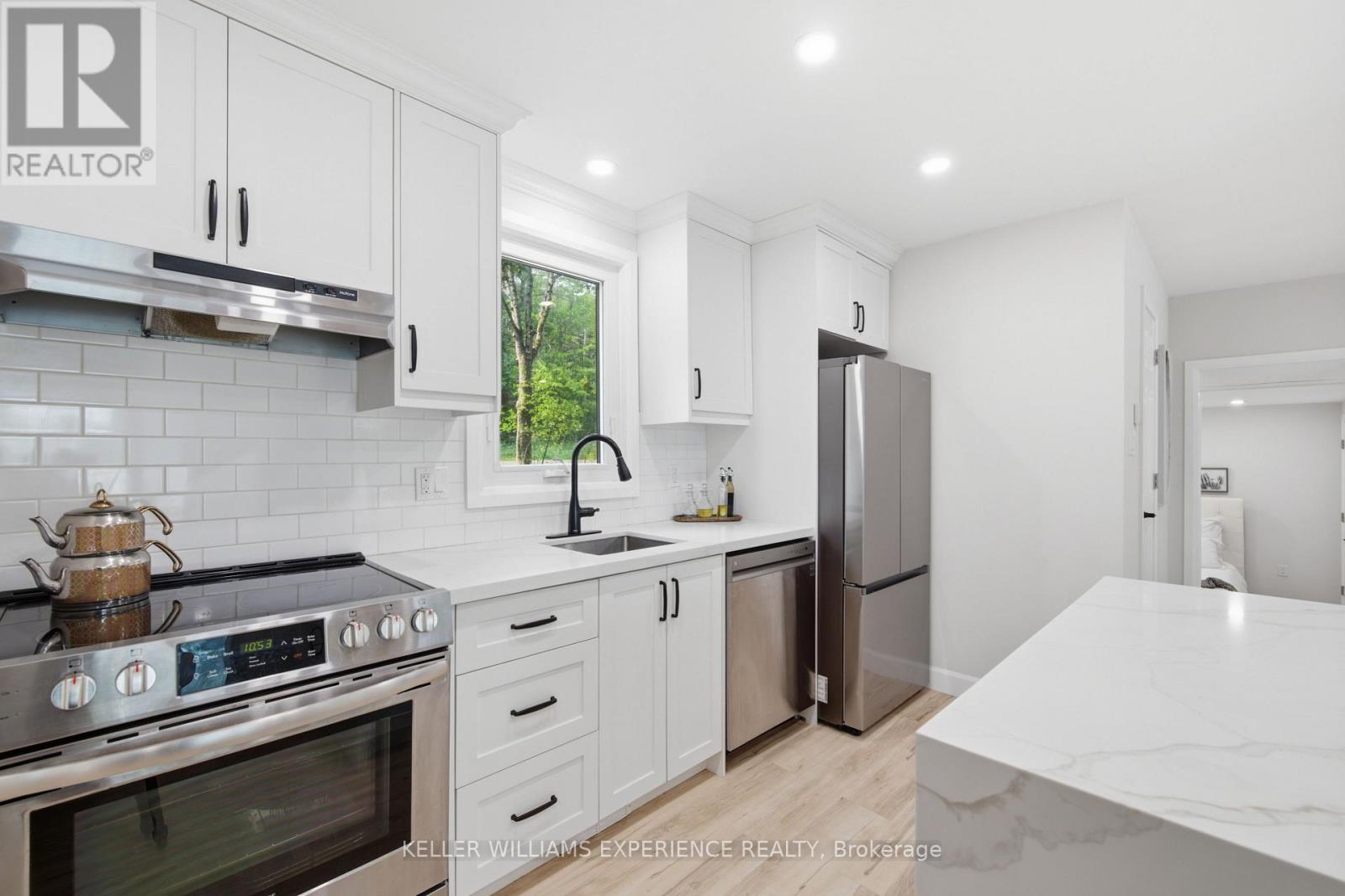 7847 OAKRIDGE DRIVE - 11