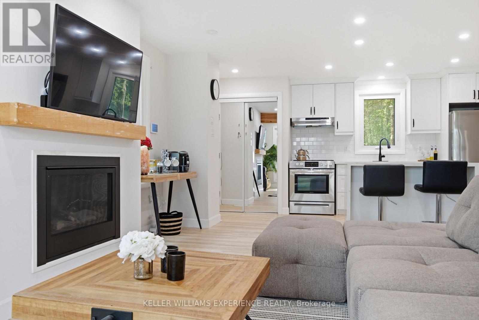 7847 OAKRIDGE DRIVE - 21