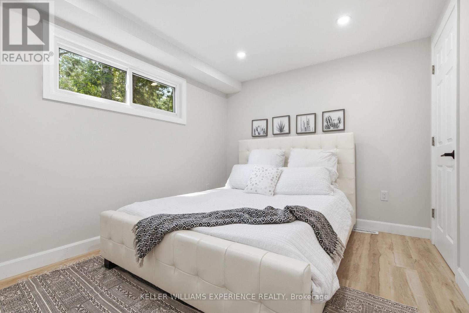 7847 OAKRIDGE DRIVE - 31