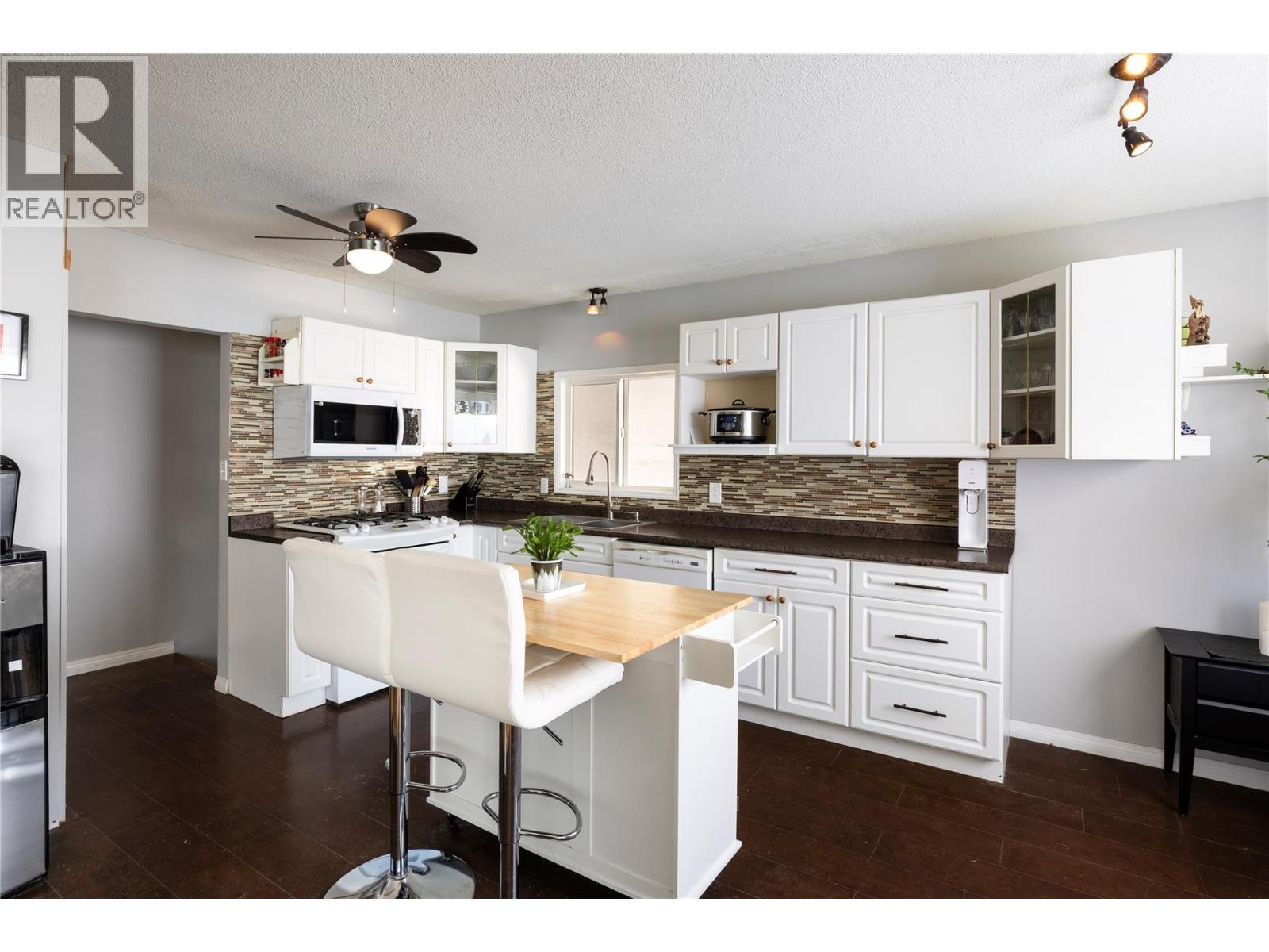 3700 24 Avenue, Vernon
