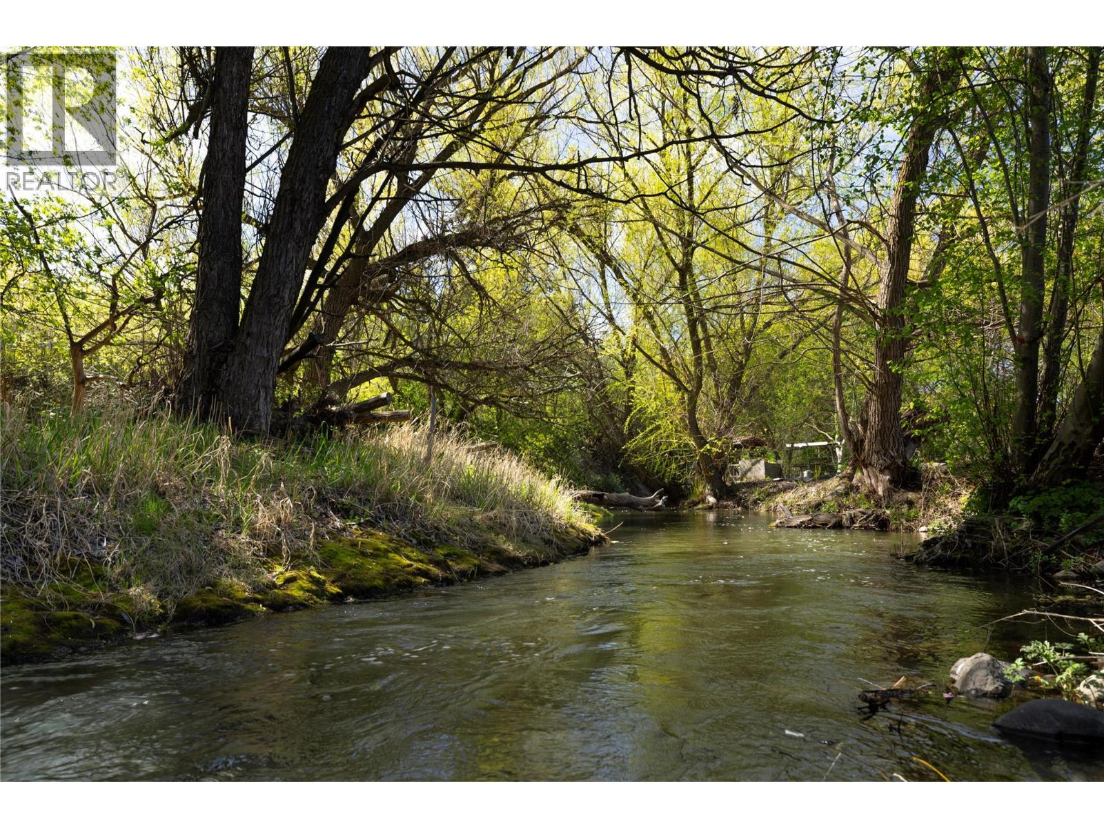 3700 24 Avenue - 45