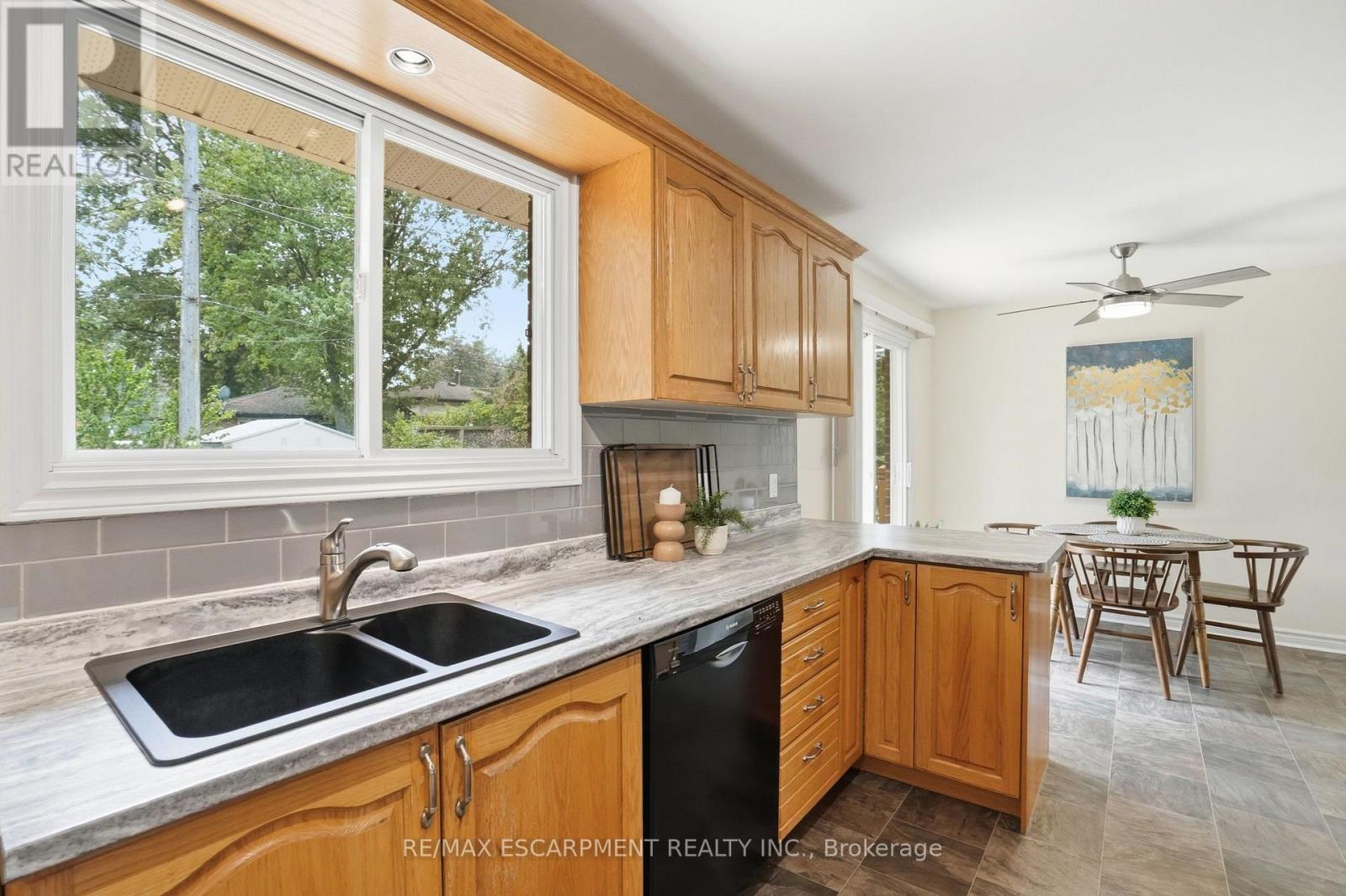 504 KENMARR CRESCENT - 12