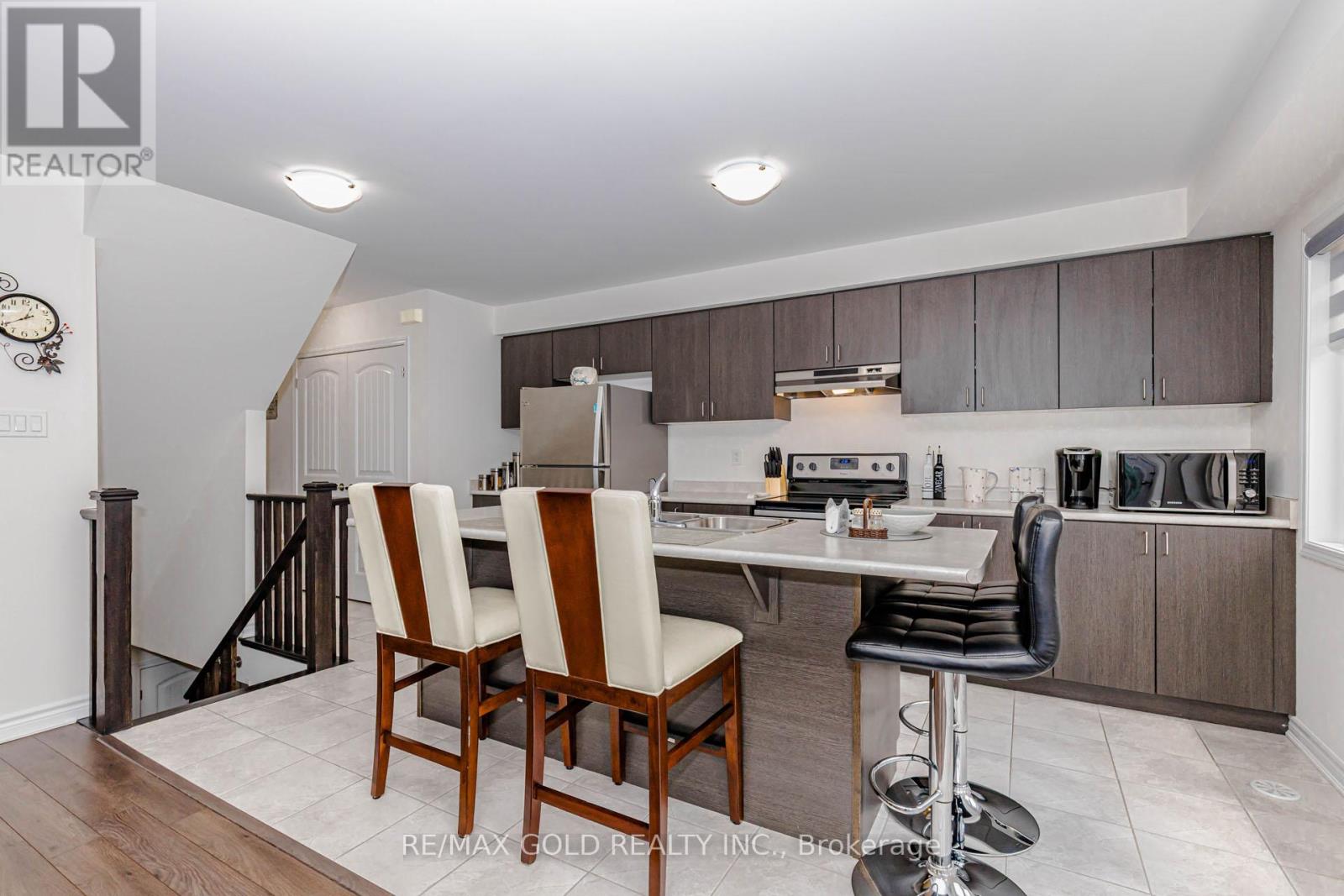 283 CASSON POINT - 12