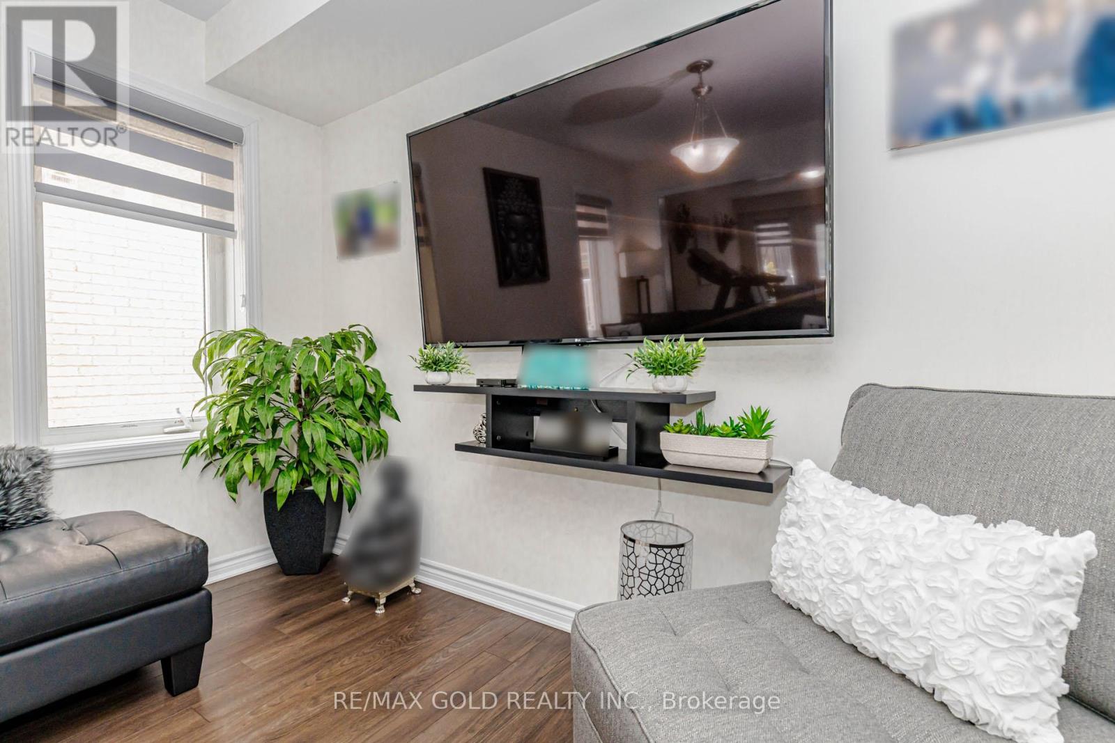 283 CASSON POINT - 25